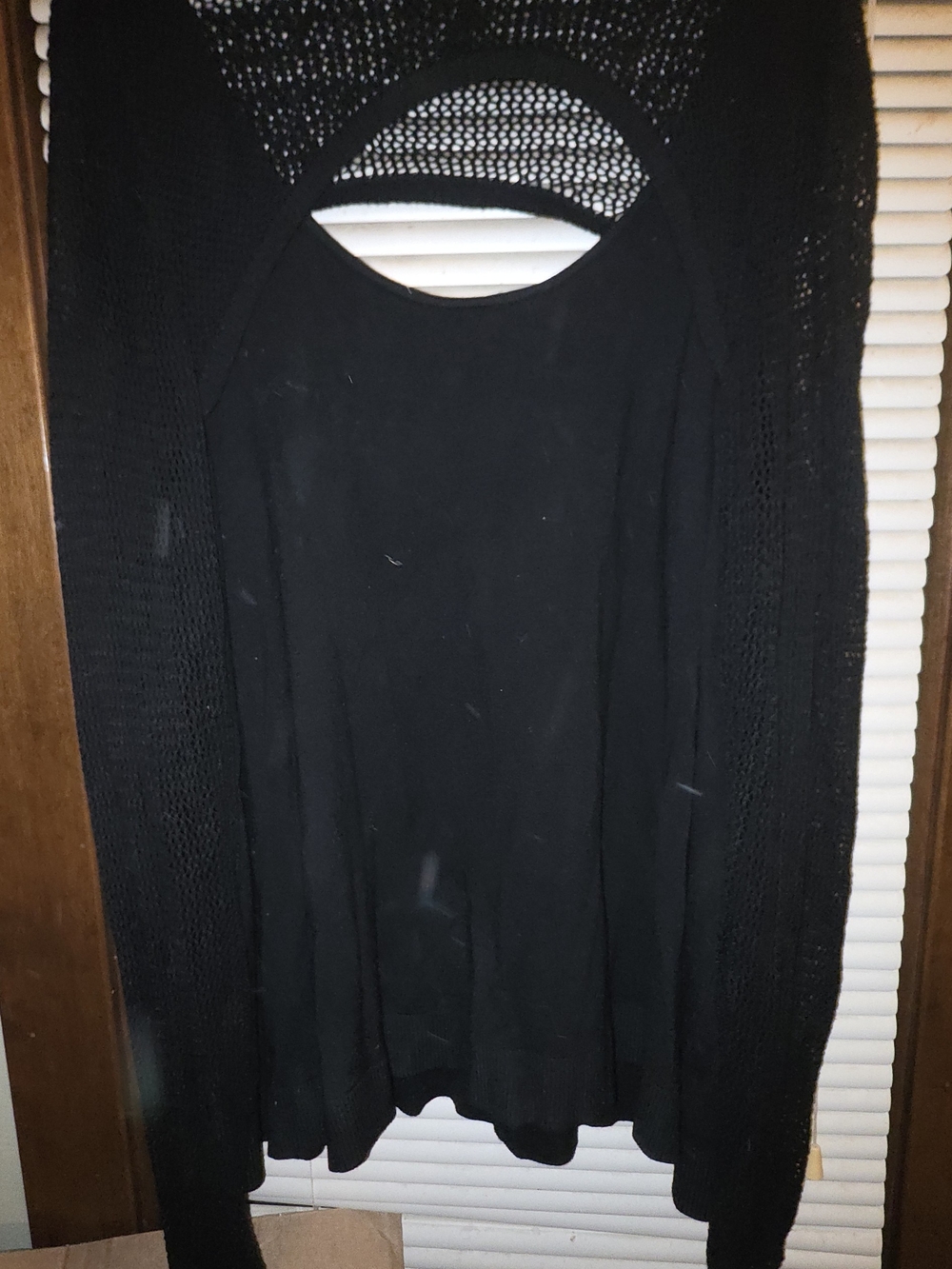 Sz 6 Torrid Black Open-Knit Back Cutout Women's Sweater